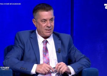 "Procedurat për zgjedhjen e kreut të ri të SPAK-ut kanë filluar me polemika" / Analisti i befasuar në Top Story: Do dalin histori të çuditshme për kandidatët.