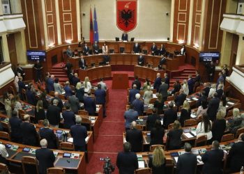 Programi i qeverisë, Partia Demokratike kërkon një mocion për debat në Parlament.