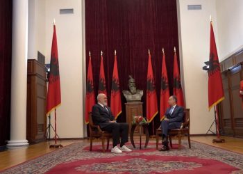 “Rama 4”/ Qeveria për integrimin në BE, kryeministri i dorëzon Presidencës kabinetin e ri me qëllim anëtarësimin deri në vitin 2030.