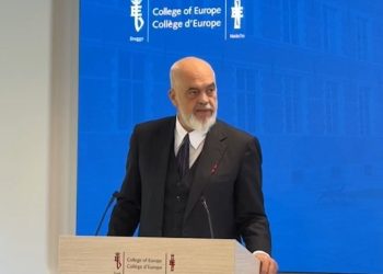 Rama në "laboratorin e Evropës" në Bruzh: Fryma evropiane është e rrezikuar, nevojiten më shumë lidhje se ndarje.