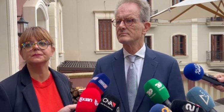 Rama sugjeron reduktimin e deputetëve/ Ambasadori i Holandës: Çështje sovrane, çdo vend ka të drejtën të formojë parlamentin e tij.