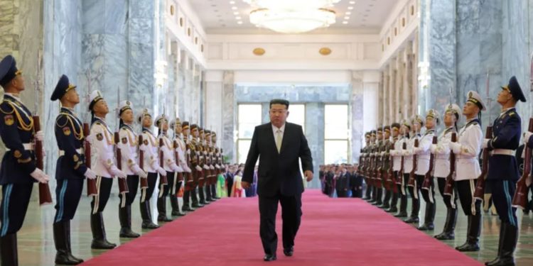 Raporti alarmant i OKB-së: Regjimi i Koresë së Veriut ndëshkon ata që shikojnë filma dhe seriale të huaja.