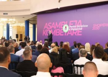 Rikthehem në ambientin tim natyror," thotë Manja pas emërimit si kryetar i Komisionit të Ligjeve: "Mezi pres të filloj këtë fazë të re.