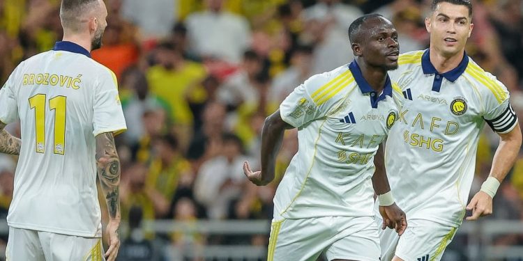 Ronaldo i jep mësim Benzemas, skuadra e portugezit merr një tjetër fitore dhe udhëheq kampionatin me pikë maksimale.