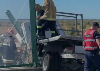 Rritet numri i viktimave nga aksidenti i rëndë në rrugën Levan-Vlorë, humb jetën edhe një pasagjer.