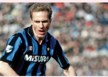 Rummenigge: Më privuan nga goli i jetës me Interin, kapiteni i Milanit më goditi.