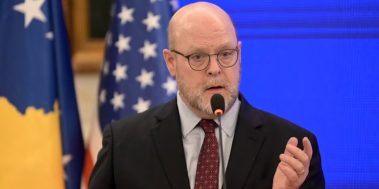 SHBA ndaloi dialogun, ish-ambasadori amerikan në Kosovë: Ankesat ndaj Kurtit u shndërruan në “kapicë”