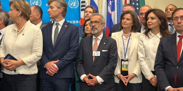 Shkelja e hapësirës ajrore të Estonisë: Spiropali thekson veprimet e rrezikshme të Rusisë në konferencën me diplomatët amerikanë