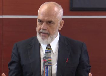 "Shpejt, ministrat ‘jo njeri’ do të bëhen standard" / Rama: Vetëm hajdutët shqyrtojnë se si të vjedhin Diellin.