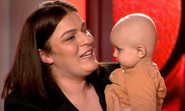 Shpëtim përmes solidaritetit: Lot gëzimi në “Për shqiptarët” për fëmijët e mbështetur.