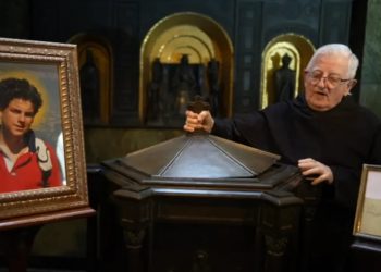 Simbol i besimit për të rinjtë, vdes 15-vjeçari: Carlo Acutis shpallet shenjti i parë i mijëvjeçarit nga Papa Leoni.