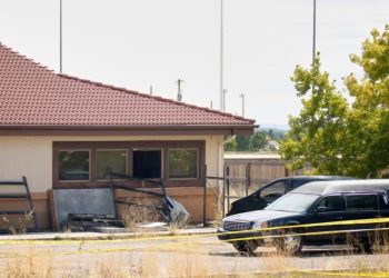 Skandal në Kolorado: Pronari i shtëpisë funerale përfshihet në raportime me 191 kufoma, kundërshton dënimin e lehtë prej 20 vitesh burg.