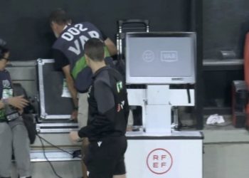 Skandali me VAR-in në La Liga! Sistemi dështon gjatë ndeshjes së Barcelonës, kapiteni rival shpërthen: Arbitri më tha se nuk ishte penallti.