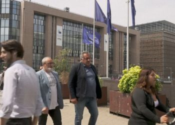 Sondazhi i Eurobarometrit: Shqiptarët liderë në rajon për mbështetje në anëtarësimin në BE, ndërsa serbët më të fundit.