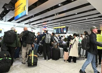 Sulmi kibernetik çon në kaos aeroportet europiane, autoritetet britanike arrestojnë një 40-vjeçar të dyshuar për përfshirje në incident.