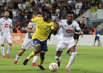 Superiore: Elbasani venc Dinamos dhe kap kreun, Teuta kënaqet me barazim ndaj Vorës