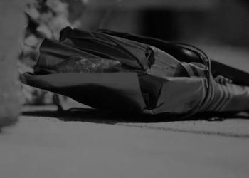 Të dhënat nga një atentat me tritol: Dumani zbulon se skuadra e tij ofroi ujë, por u vunë në rrezik nga shpërthimi.