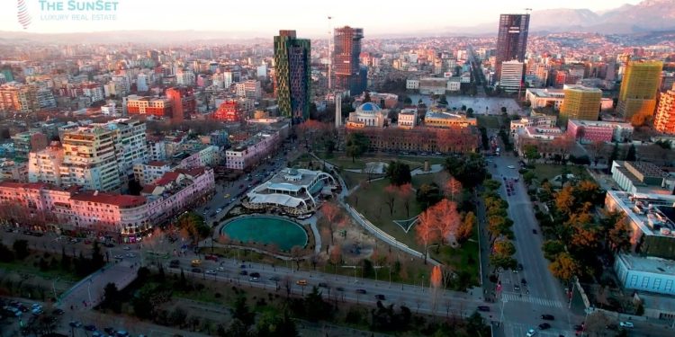 Të huajt investojnë 760 milionë euro/ Pronat janë në fokus, me italianët e turqit që udhëheqin.