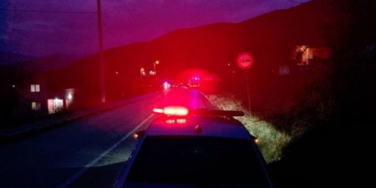 Të shtëna me armë në Kosovë, zbulohet një trup i pajetë.