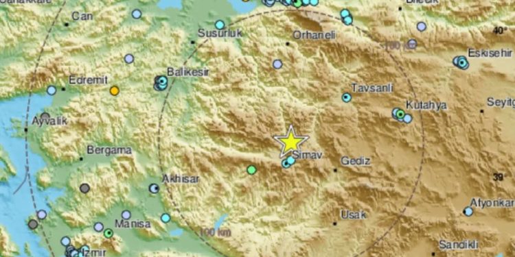Tërmeti me magnitudë 5.4 në perëndim të Turqisë, ndjeshmëria e lëkundjeve arriti edhe në Stamboll.