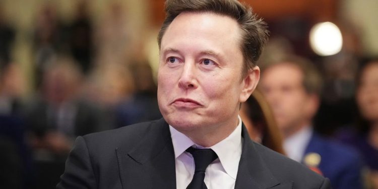 Tesla ofron një paketë aksionesh që mund ta kthejë Elon Musk në trilioner të parë në botë, ja kushtet që kërkohen.