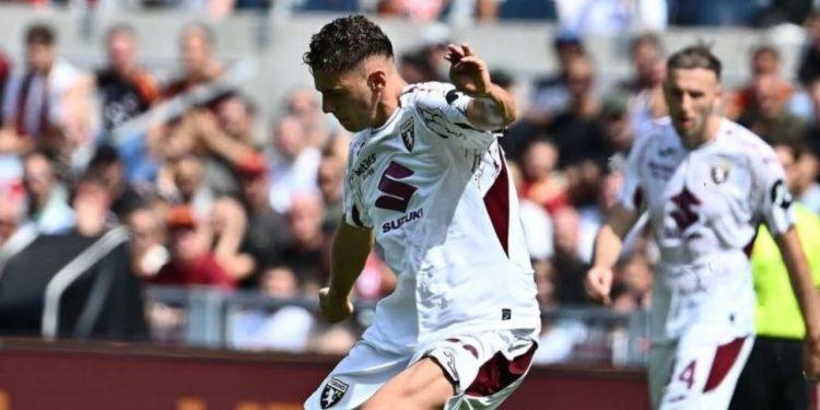 Torino shkatërron Romën në transfertë, fitore me shqiptarët në formacion: Asllani dhe Ismajli startojnë nga minuta e parë.