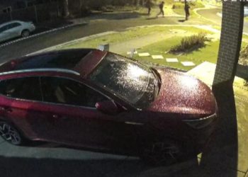 Tragjedia në Australi: Dy fëmijë humbin jetën nga një sulm bandës në rrugë