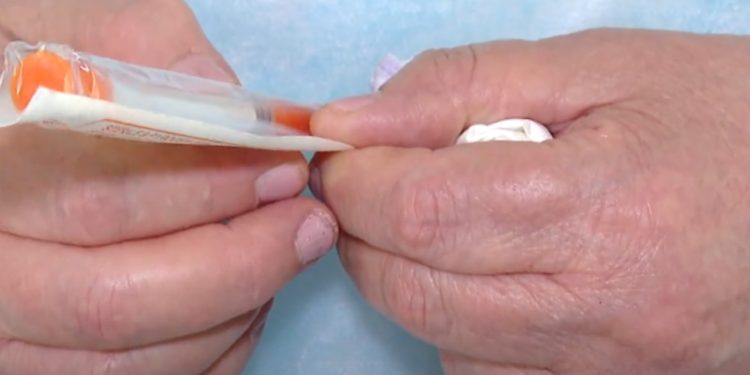 Traja të reja falas për mbrojtjen e syve/ Pacientët me diabet dhe retinopati përfitojnë nga terapia që parandalon verbimin.