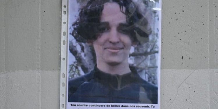 Tronditje në Lyon: Futbollisti 13-vjeçar i akademisë së klubit akuzohet për vrasjen e një të ri.