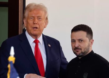 Trump bisedon me Zelenskyn, i kërkon Evropës të ndalojë importin e naftës ruse dhe të ushtrojë presion ekonomik ndaj Kinës.
