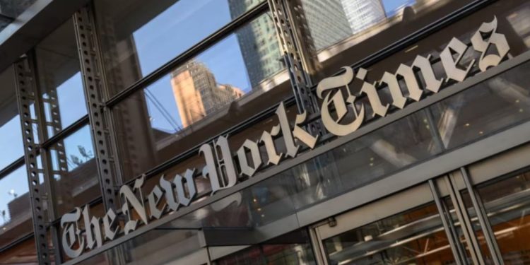 Trump padit New York Times për shpifje, kërkon 15 miliardë dollarë dëme.