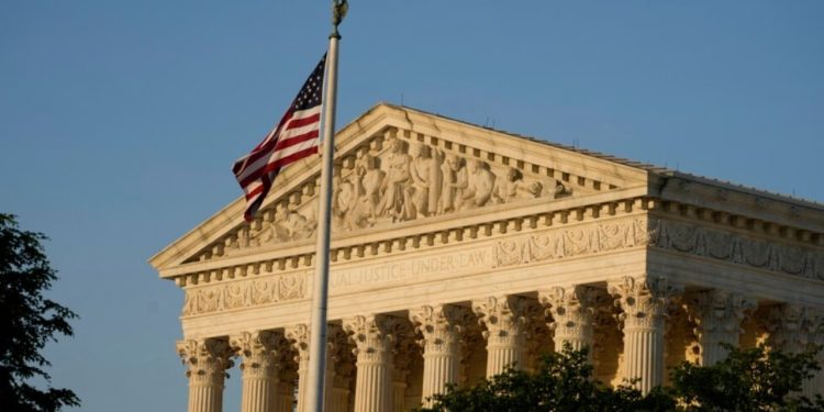 Trump para Gjykatës Supreme, Shtëpia e Bardhë shqyrton urgjentisht fuqitë presidenciale