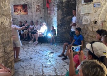 Turizmi kulturor në Vlorë po merr hov/ Numri i vizitorëve në sitet arkeologjike dhe monumentet e kulturës është rritur ndjeshëm.