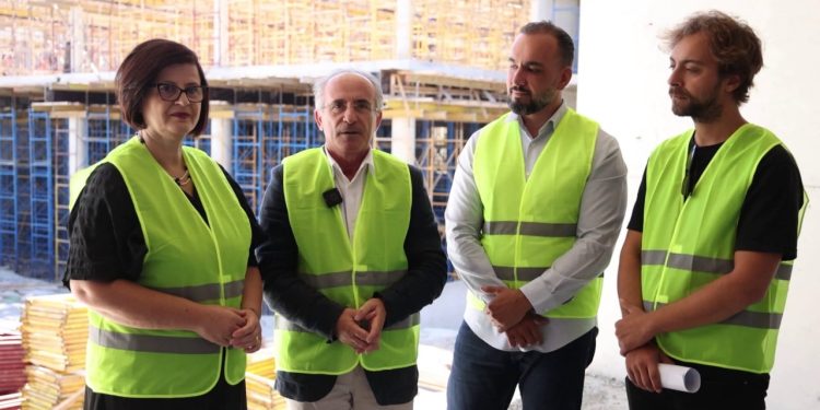 UET me kampus të ri universitar: Në vitin e 20-të, UET ofron mundësi dhe ambiente edukimi moderne.