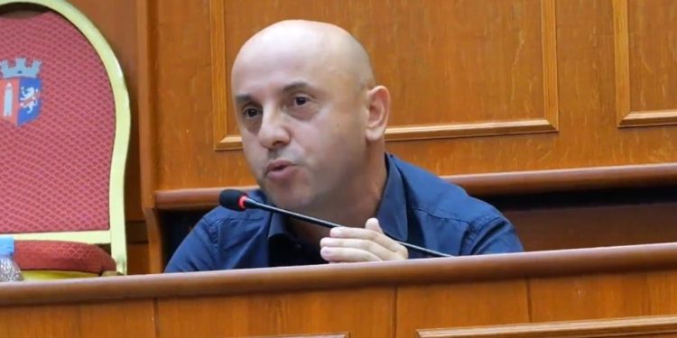 "Unë e kuptoj gëzimin dhe buzëqeshjen tuaj" / Kryetari i Këshillit Bashkiak të PS-opozitës: Një kryetar socialist do të rikthehet në atë karrige me 160 mijë vota.