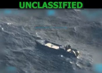 Ushtria amerikane godet anijen e dyshuar për trafikun e drogës nga Venezuela, Trump: Eliminim të tre terroristëve.