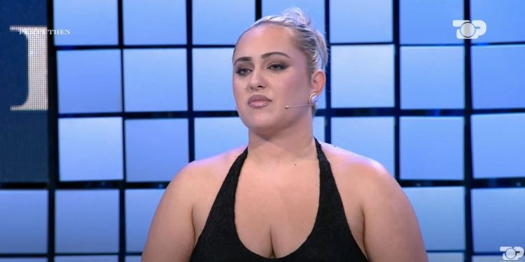 VIDEO/ E papranueshme në studion e “Përputhen”, Krisi dhe Arlindi fyejnë Katerinën: P*tana amnezia