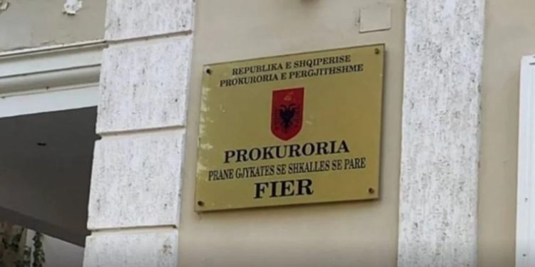 Vajza nga Uganda trafikohen për prostitucion, Prokuroria e Fierit arreston 'tutorin' dhe ndihmësit e tij