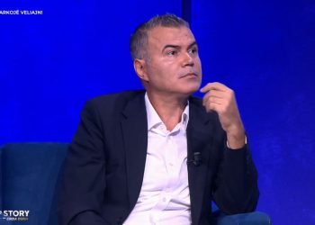 "Veliaj përballet me një problem më të madh se me PS-në, por me..." / Iljazaj reagon ndaj gazetarit: Ka një konflikt politik në mes, por nuk ka shpërthyer ende.