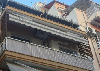Vëllai vret motrën në shtëpi me ndihmën e një qese.