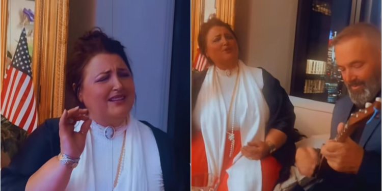 Video: Nën meloditë e çiftelisë, Parashqevi Simaku feston 59-vjetorin e saj me këngë për Shqipërinë dhe Kosovën.