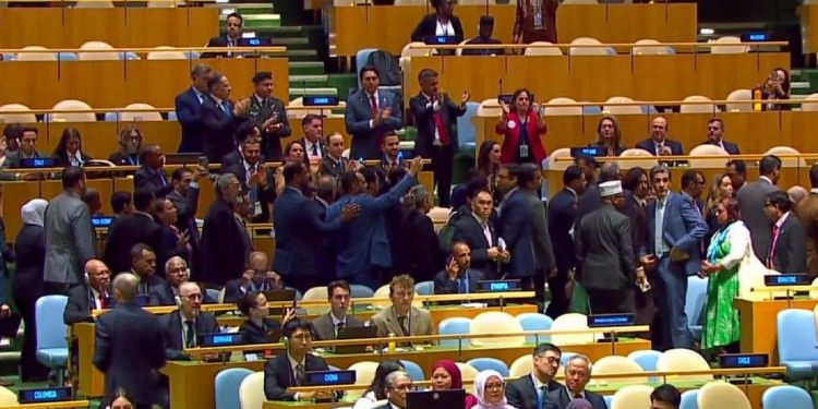 Video/ Tension në OKB: Dhjetëra delegatë largohen nga salla gjatë fjalimit të Netanyahu për Gazën