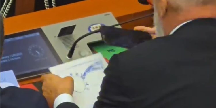 Videolajm: Rama ndan vlerësime për etikën e deputetit në zgjedhjen e kryetarit të Kuvendit