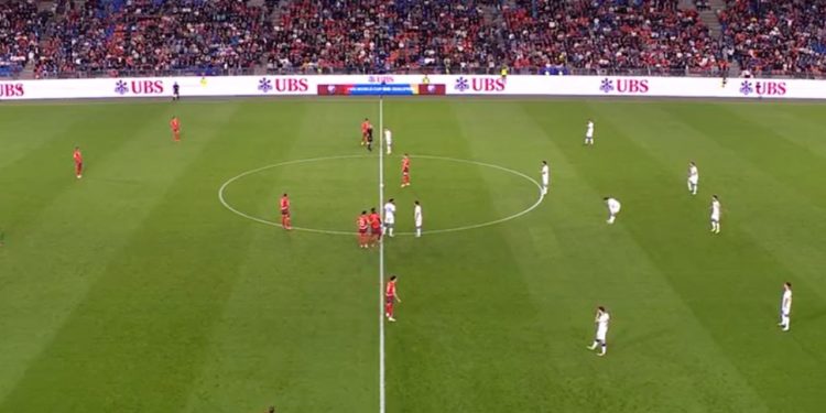 Zvicër-Kosovë: Nisin ndeshjen në Bazel, “Dardanët” në kërkim të befasisë