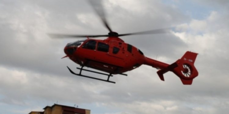 12-vjeçarja nga Delvina, e cila konsumoi një sasi tabletash, është transportuar me helikopter drejt Tiranës.