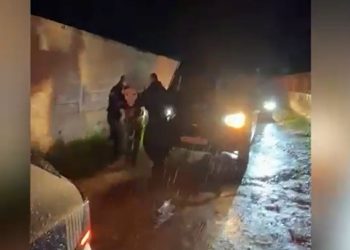 22-vjeçari me rrezikshmëri të lartë shoqërore, arrestohet ndërsa qarkullonte i armatosur në automjet.