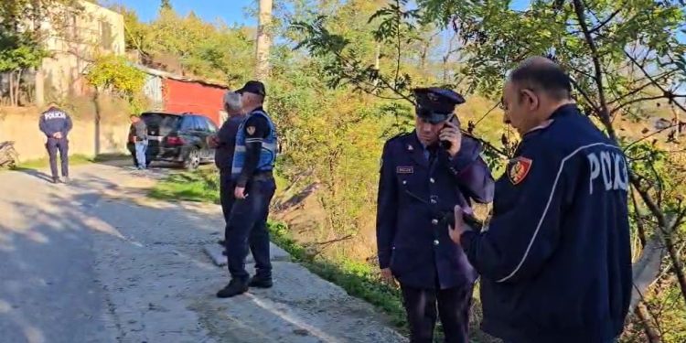 25-vjeçari arrestohet në Durrës pas vrasjes së babait në banesë dhe arratisjes së tij.