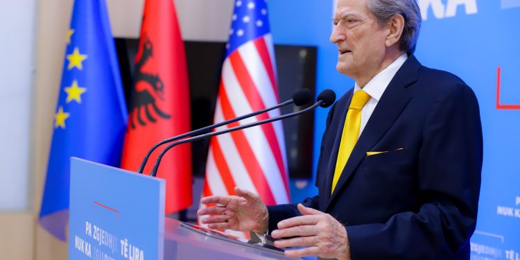 Berisha: Rama ka transferuar drogë me valixhe diplomatike! PD nuk do pajtohet kurrë me shpalljen sekret të udhëtimeve të tij