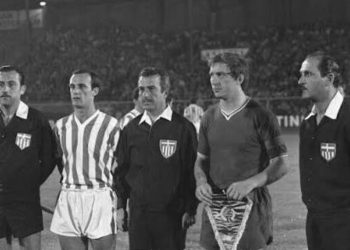 55 vjet nga 17 Nëntori – Ajax: Kur futbolli ndërkombëtar erdhi në Tiranë