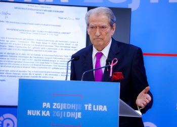 Berisha: Afera e aeroportit të Vlorës shpërtheu pas takimit të Pacollit me Ramën! Kjo është përballje mes shtetit dhe aksionerëve